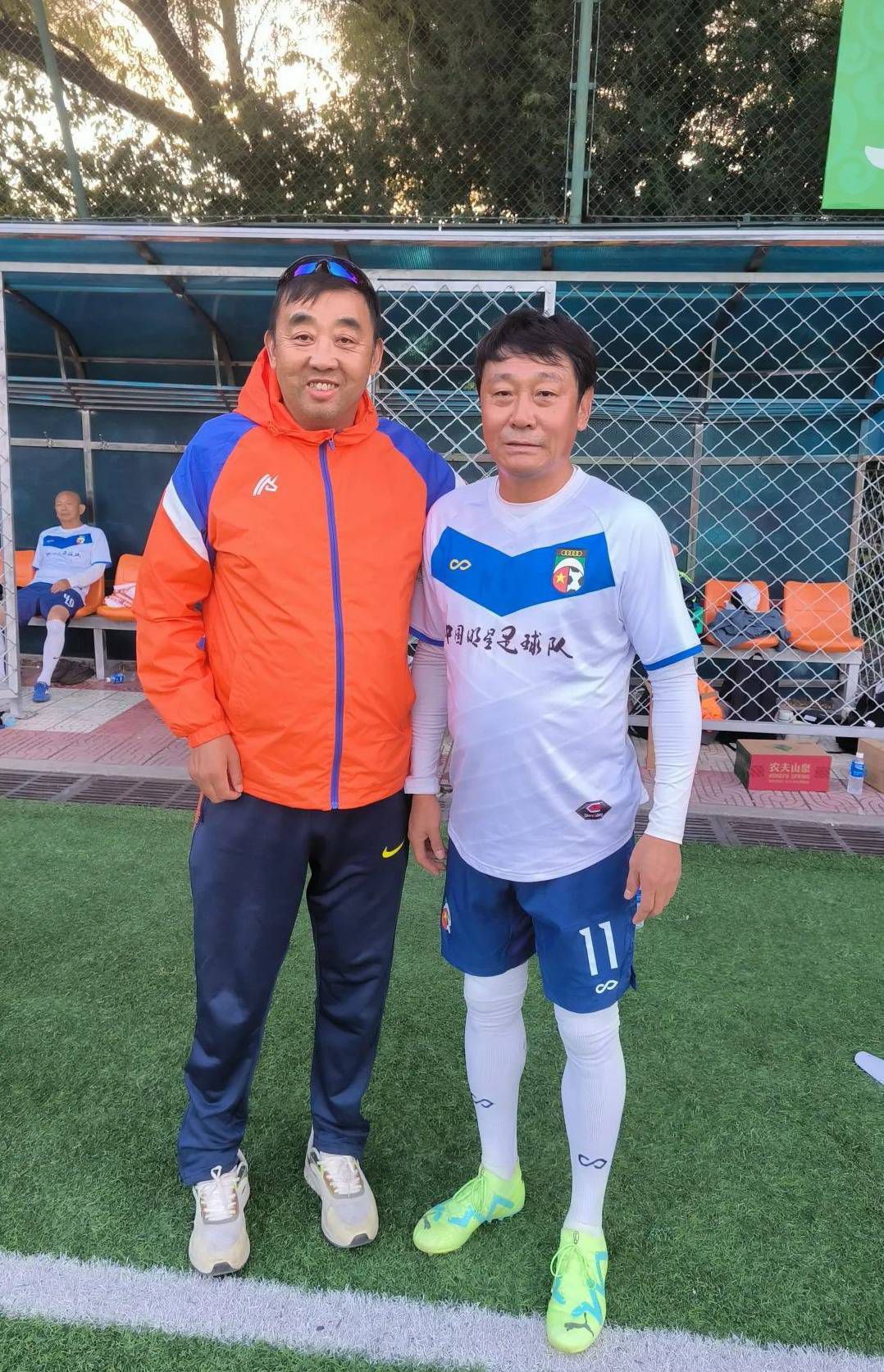 莱昂纳德因左髋部挫伤缺席了过去3场比赛，快船战绩是1胜2负。